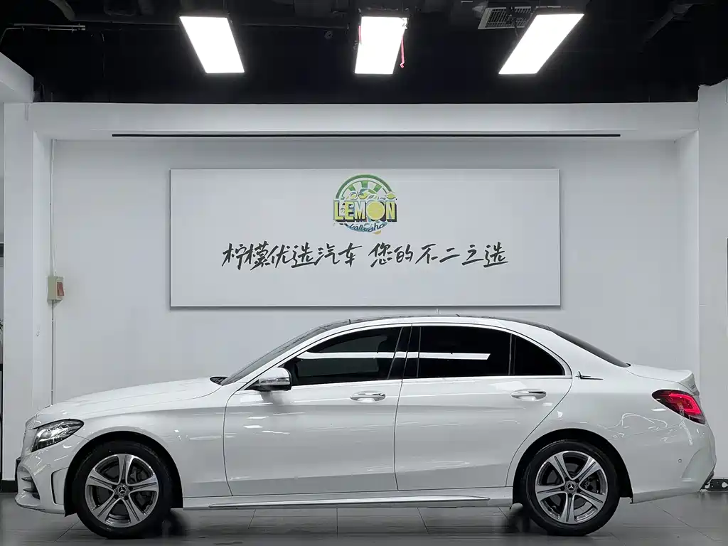 Mercedes-Benz C-Class — миниатюра 5