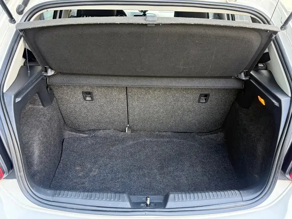 Volkswagen Polo — миниатюра 10
