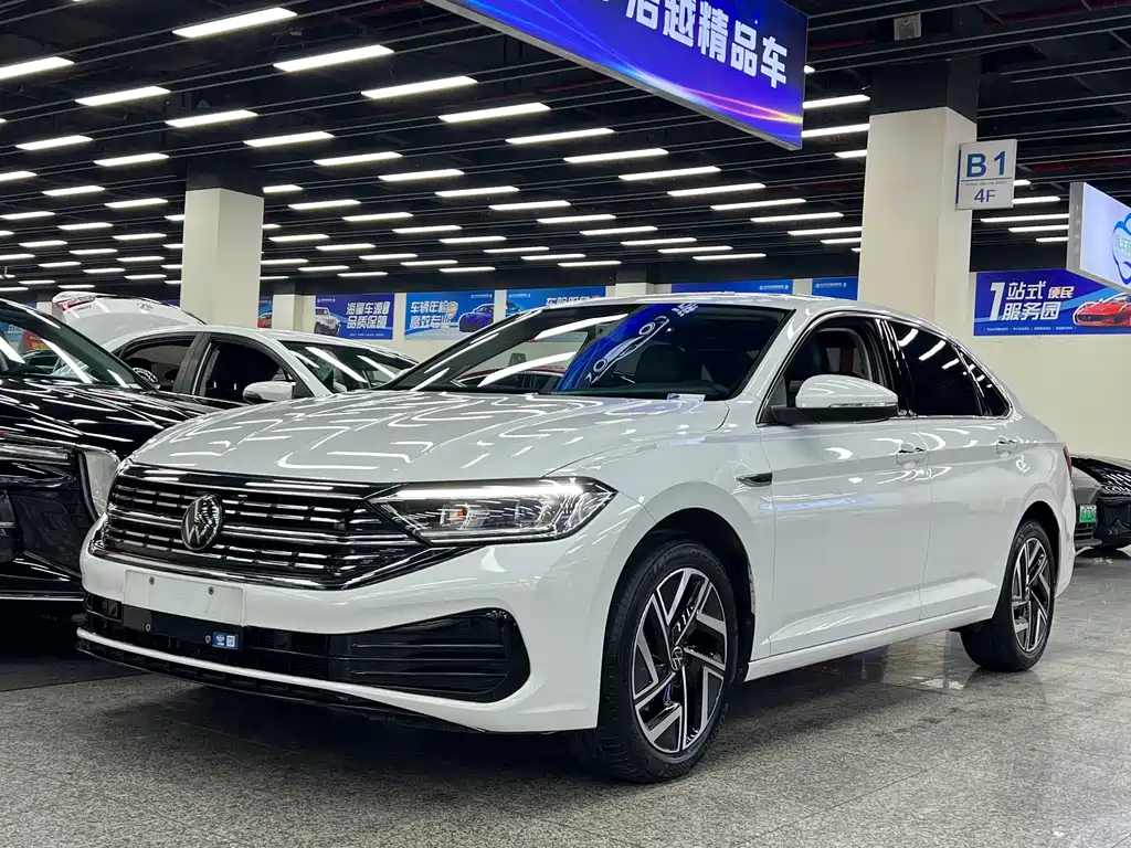 Volkswagen Sagitar 2024