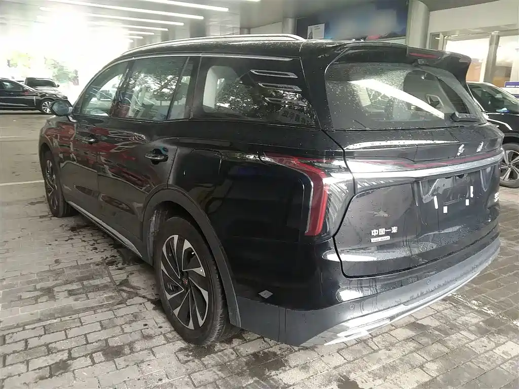 Hongqi HS7 PHEV 2024 2.0T PHEV 6 мест