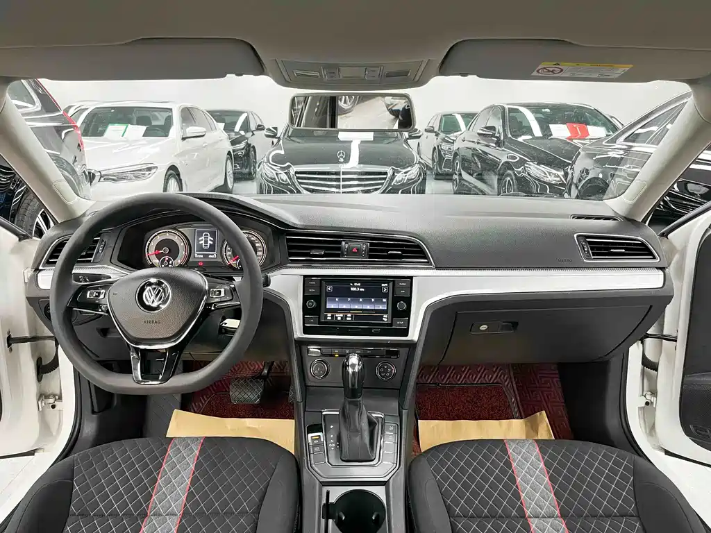 Volkswagen Lamando — миниатюра 9
