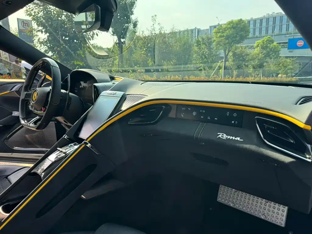 Ferrari Roma — миниатюра 7