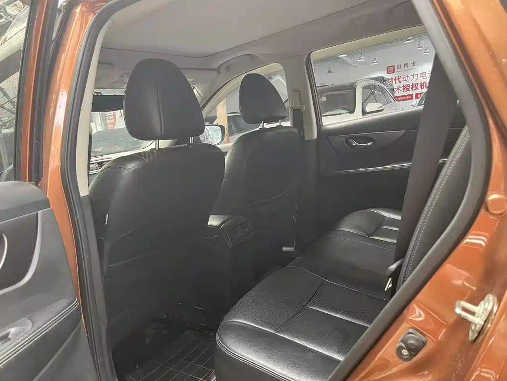 Nissan X-Trail — миниатюра 10