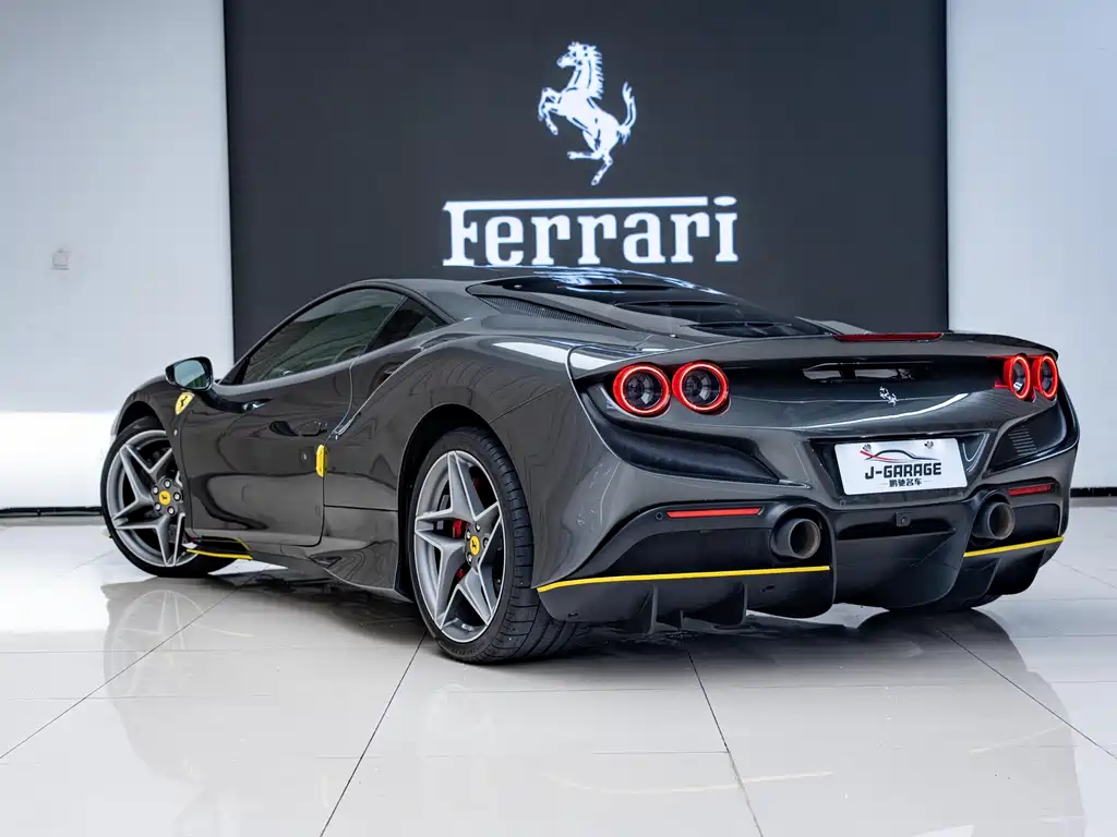 Ferrari F8 — миниатюра 9