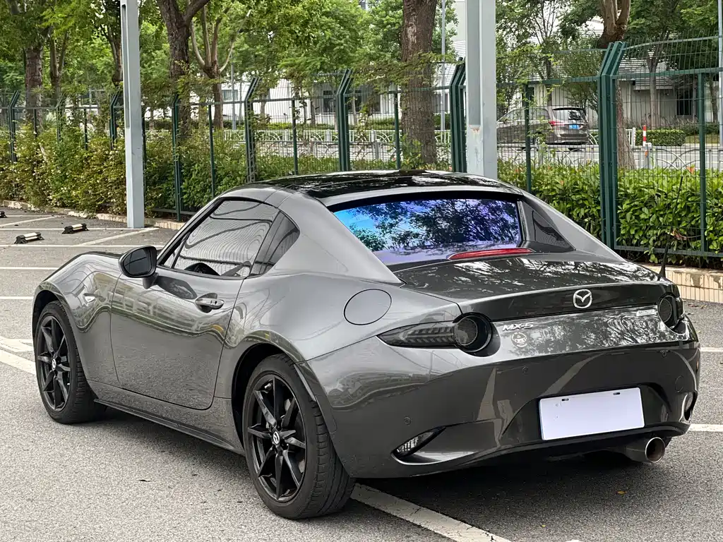 Mazda MX-5 — миниатюра 4