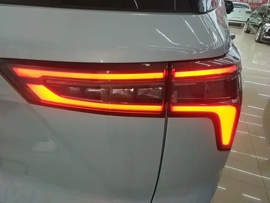Chevrolet Plus — миниатюра 8