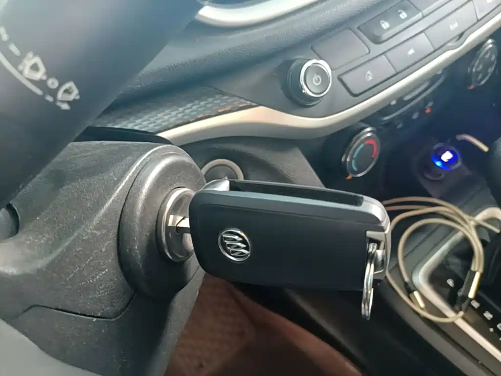 Buick Excelle — миниатюра 9