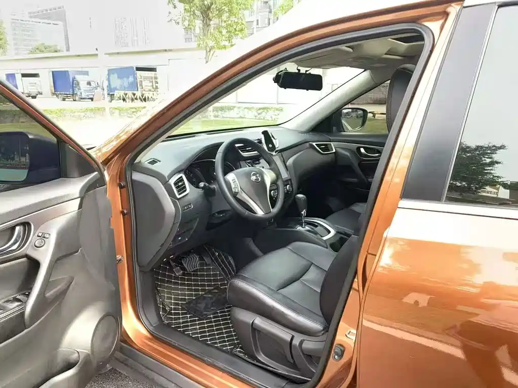 Nissan X-Trail 2.0L CVT Comfort Edition 2WD, фото 6