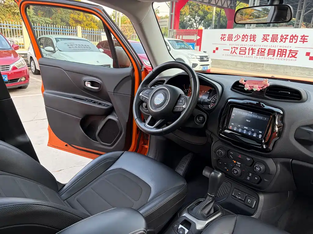 Jeep Renegade — миниатюра 10