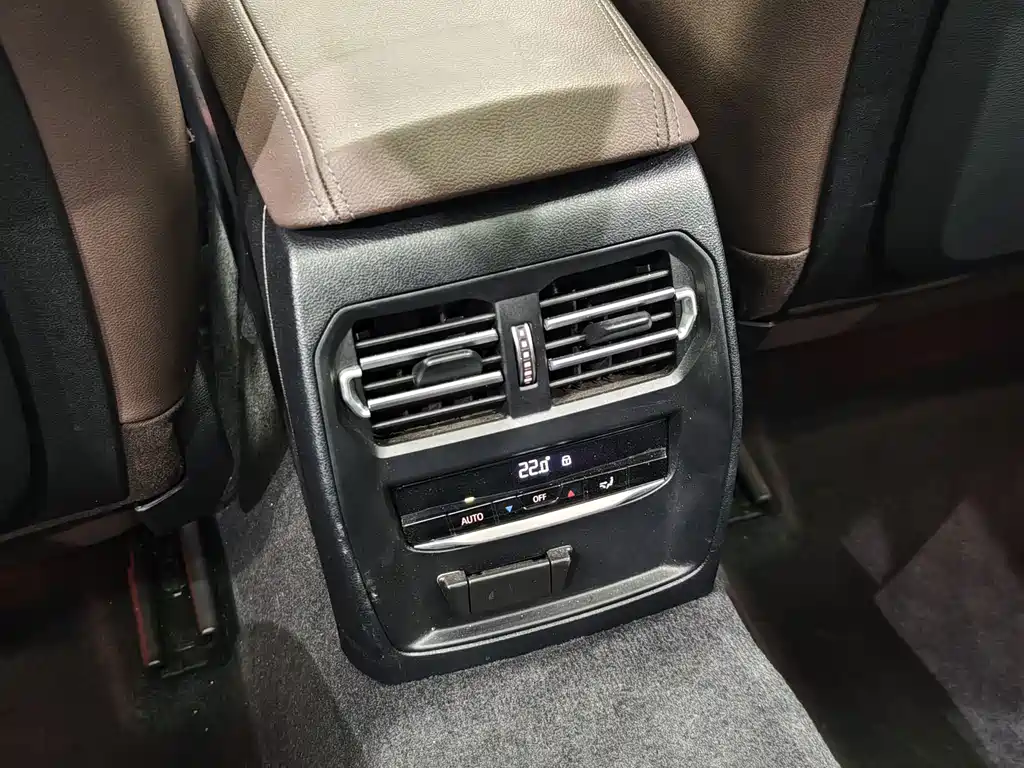 BMW 3 Series — миниатюра 10