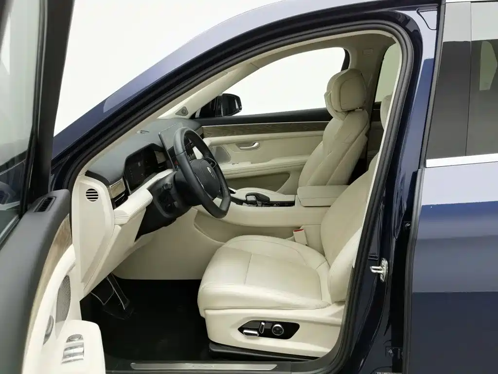AITO Wenjie AITO M5 — миниатюра 10