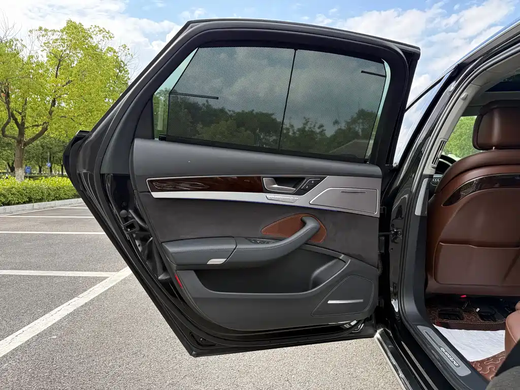 Audi A8 — миниатюра 27