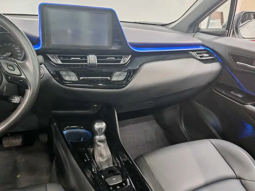 Toyota C-HR — миниатюра 12