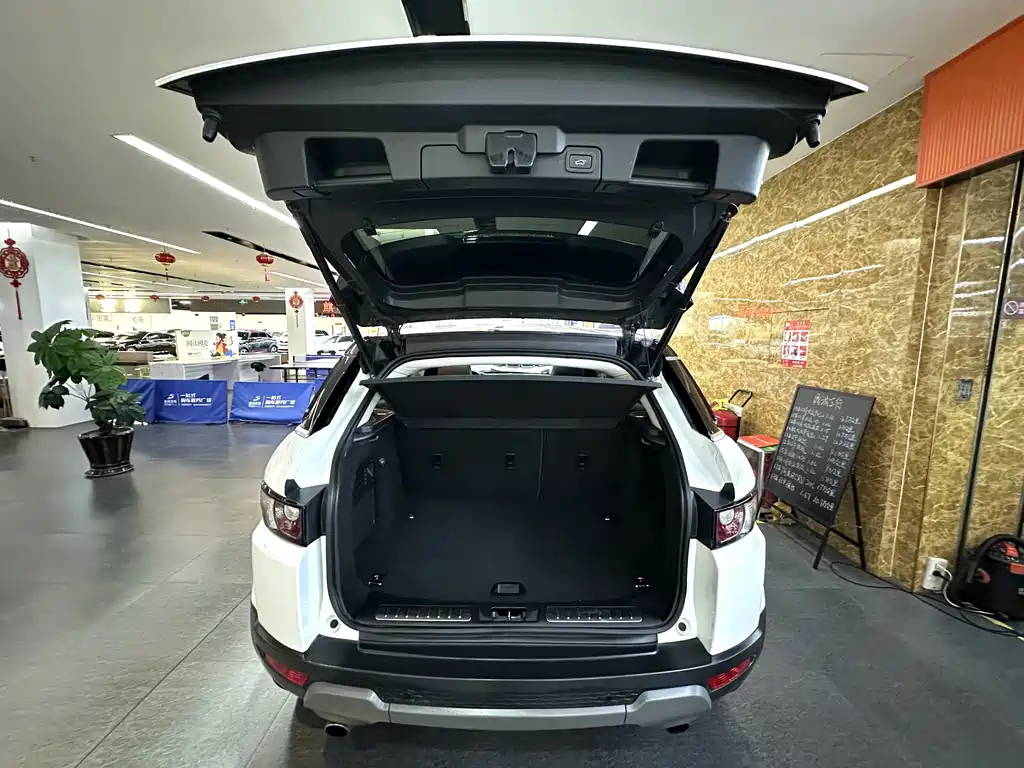 Land Rover Evoque (Import) — миниатюра 8