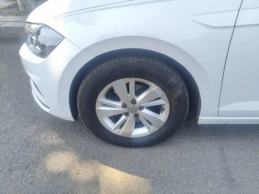 Volkswagen Polo — миниатюра 23