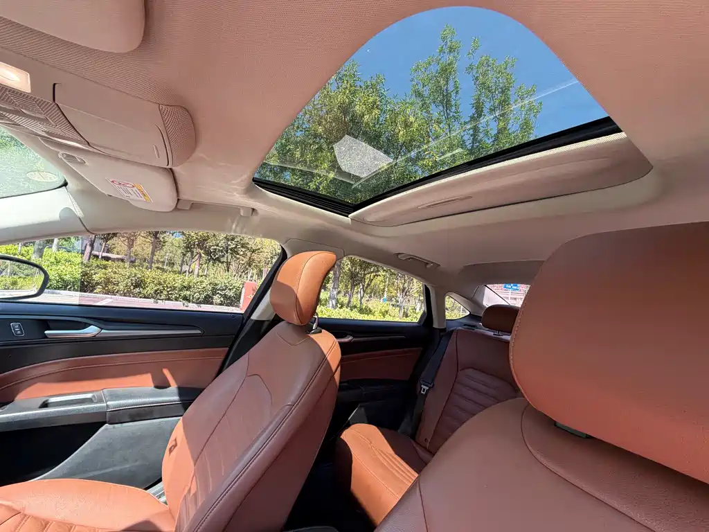 Ford Mondeo — миниатюра 18