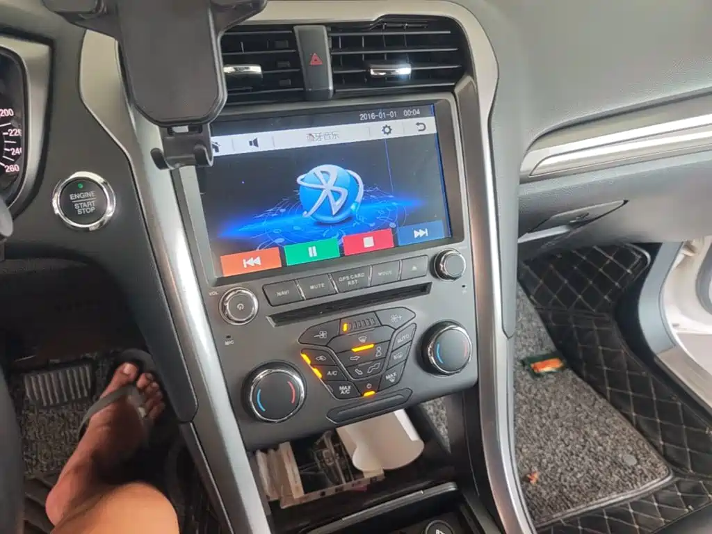 Ford Mondeo — миниатюра 13