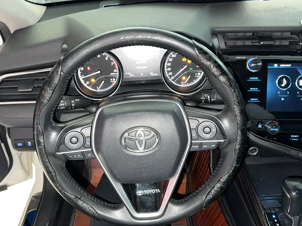 Toyota Camry — миниатюра 4