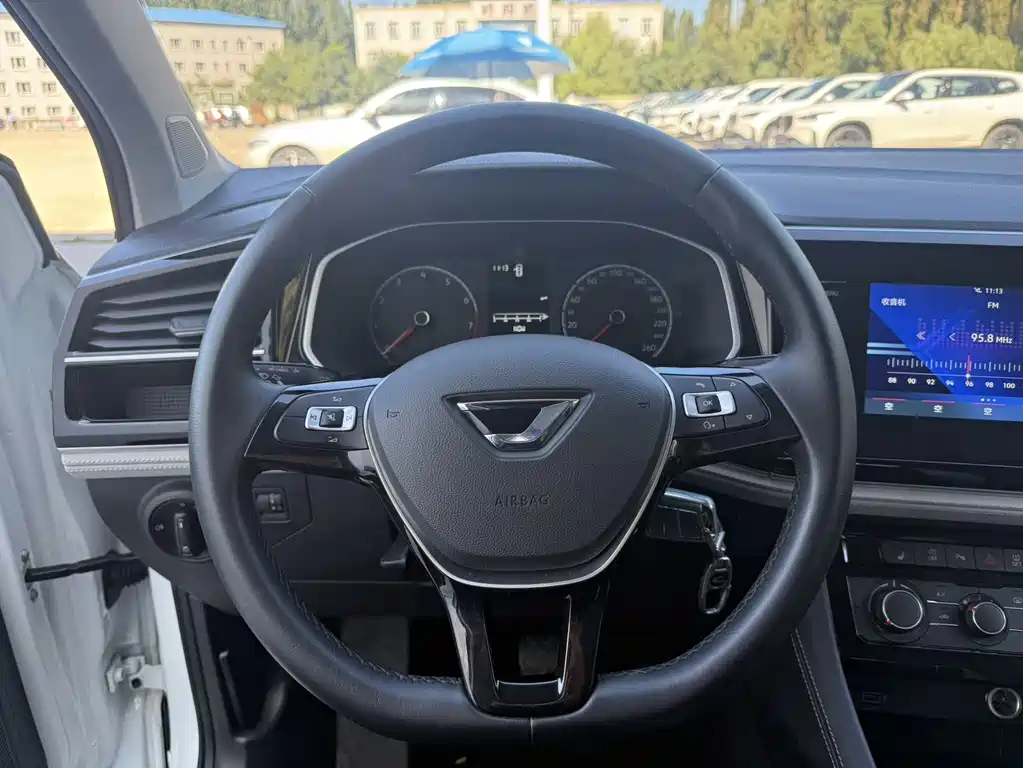 Jetta VS5 — миниатюра 12