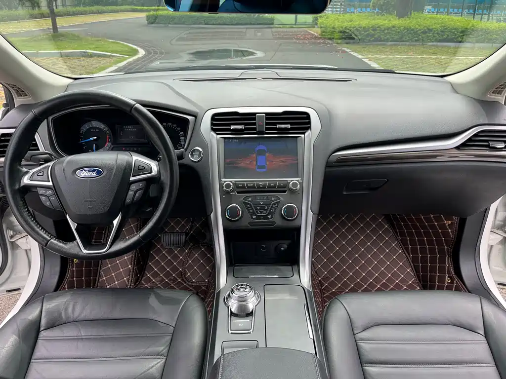 Ford Mondeo — миниатюра 12