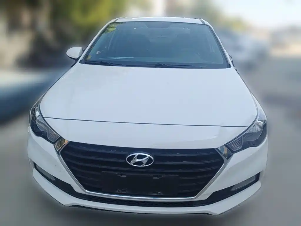 Hyundai Verna — миниатюра 5