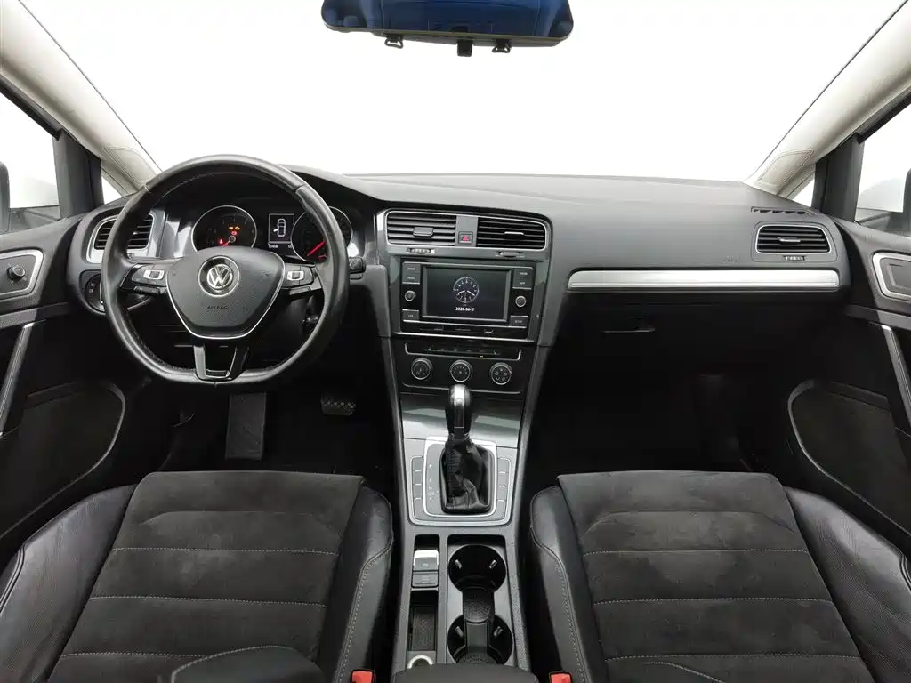 Volkswagen Golf 2018 1.6L AT Comfort