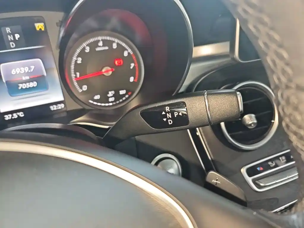 Mercedes-Benz C-Class — миниатюра 14
