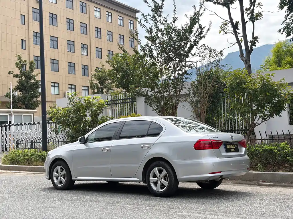 Volkswagen Lavida — миниатюра 8