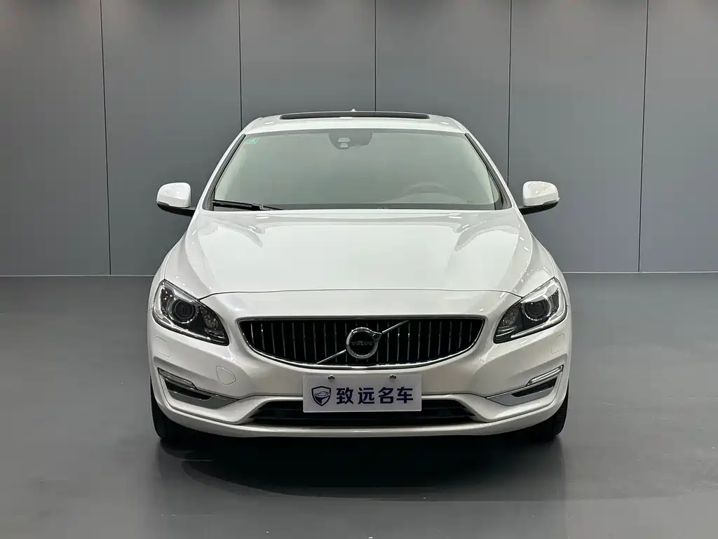 Volvo S60 — миниатюра 2