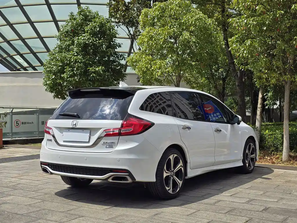 Honda Jade — миниатюра 5