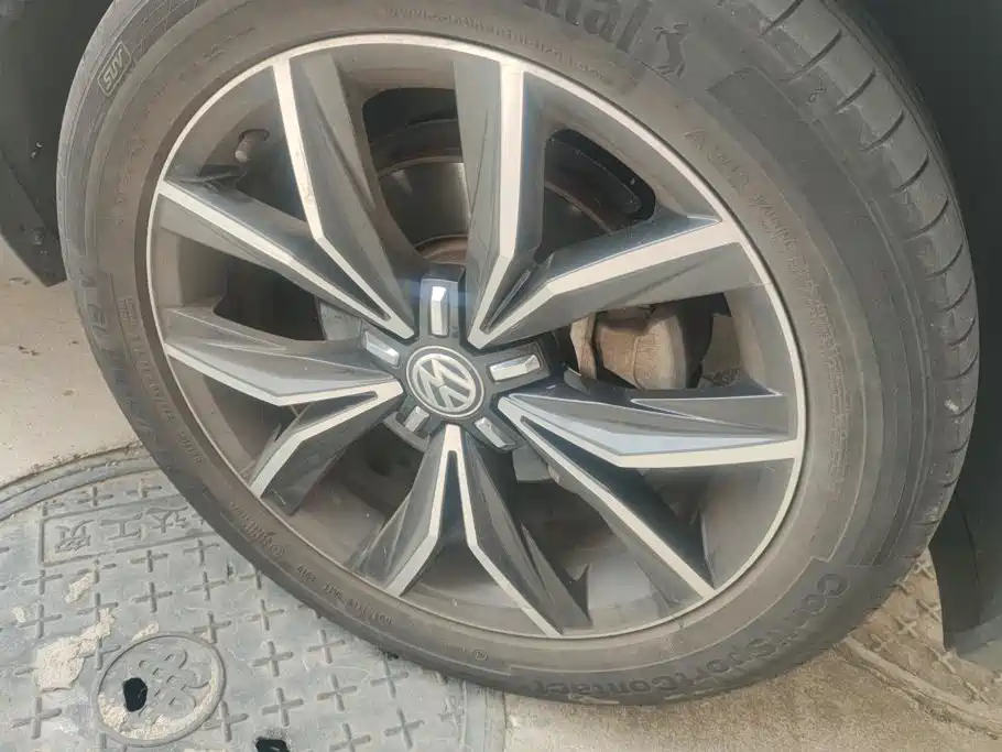 Volkswagen Tiguan L — миниатюра 6