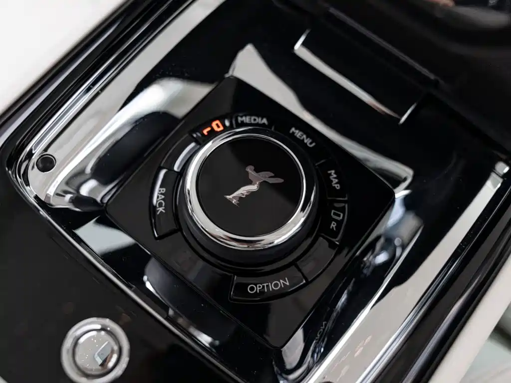 Rolls-Royce Phantom — миниатюра 27