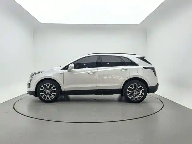 Cadillac XT5 2022 2.0T Luxury