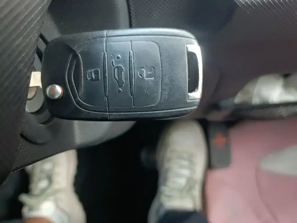 Wuling MINIEV — миниатюра 9