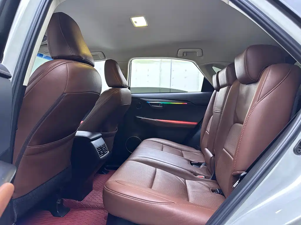 Lexus NX — миниатюра 9