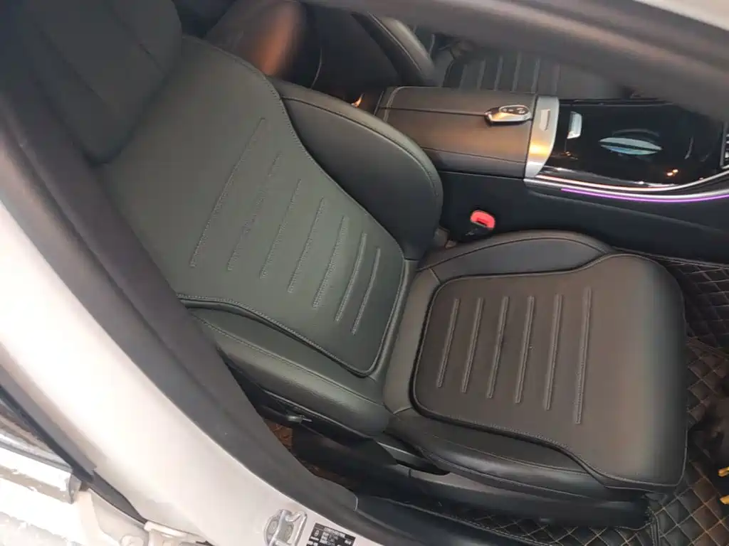 Mercedes-Benz C-Class — миниатюра 25