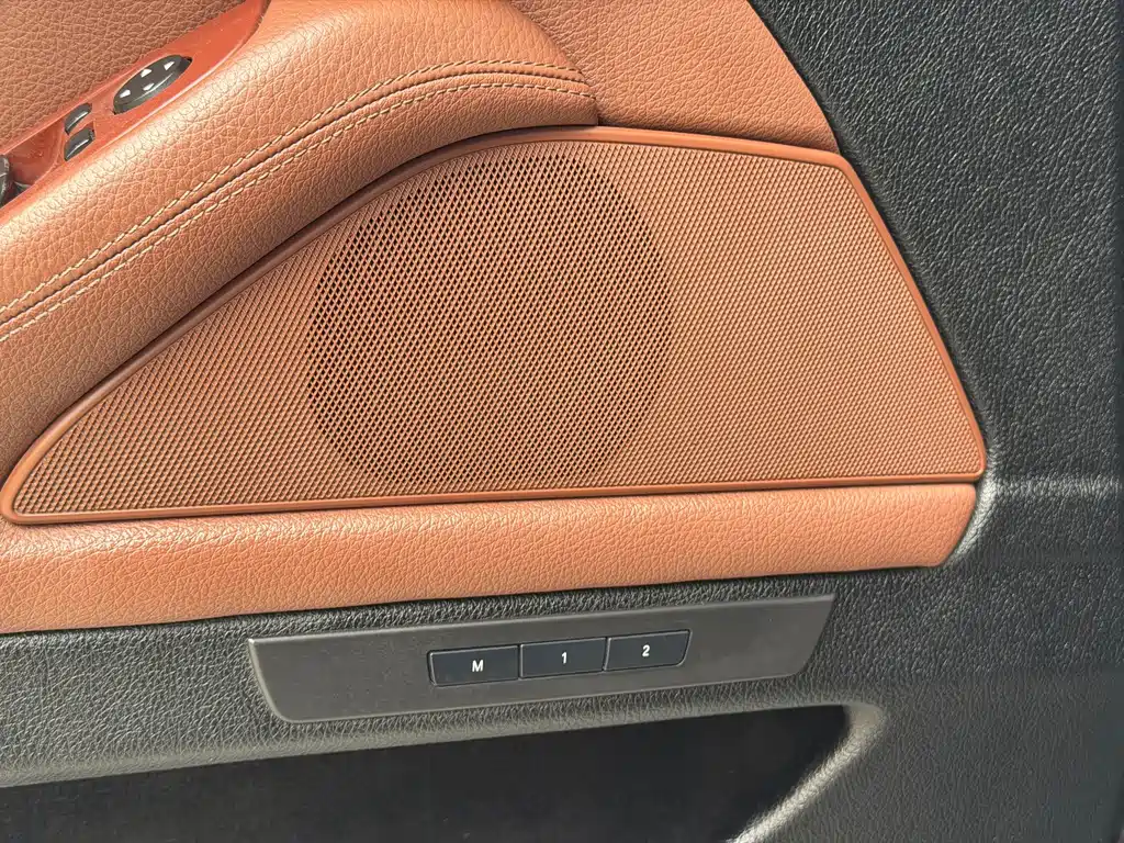 BMW 5 Series — миниатюра 14