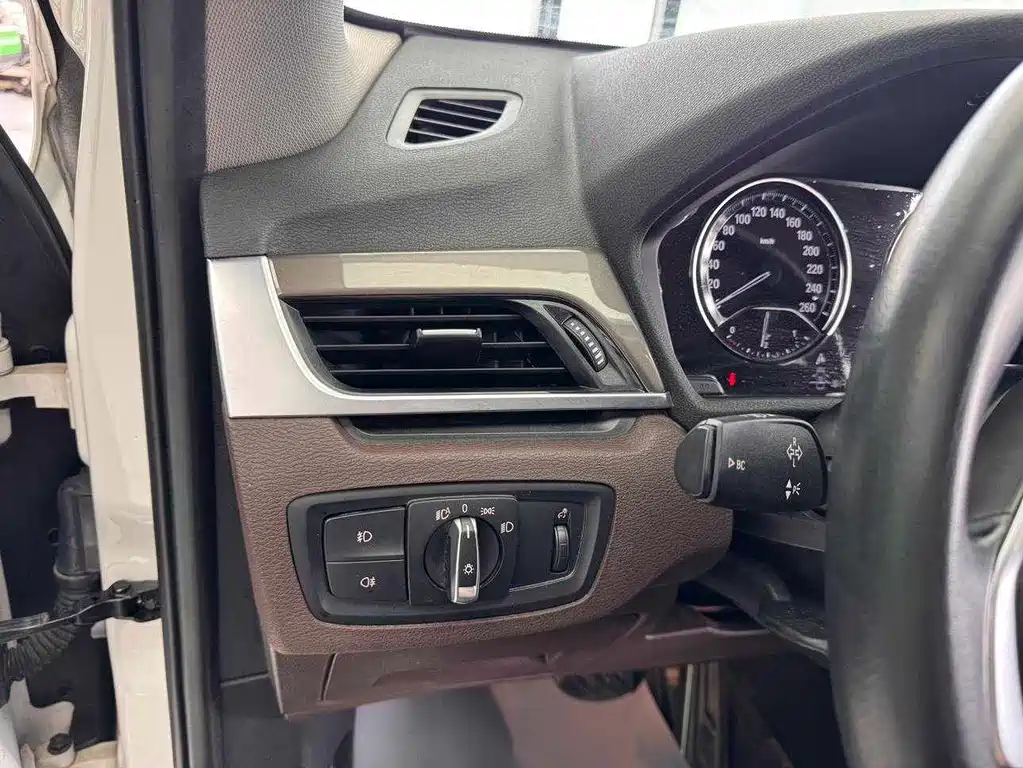 BMW X1 — миниатюра 24