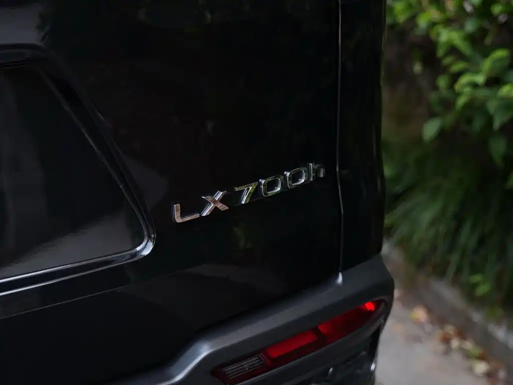 Lexus LX — миниатюра 7