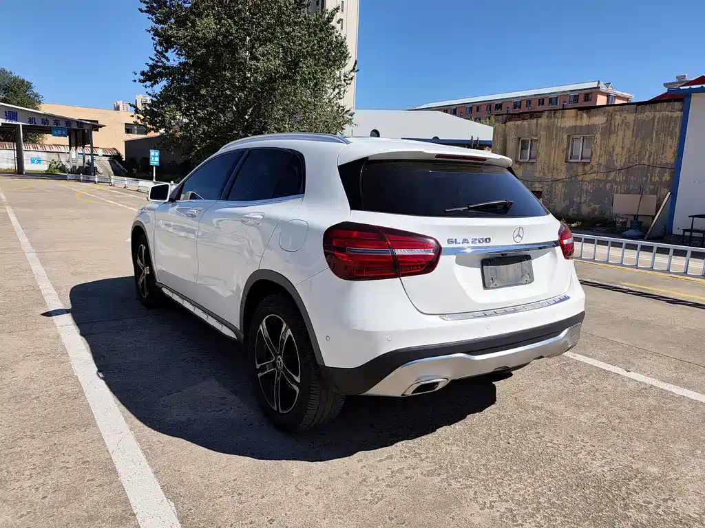 Mercedes-Benz GLA — миниатюра 5