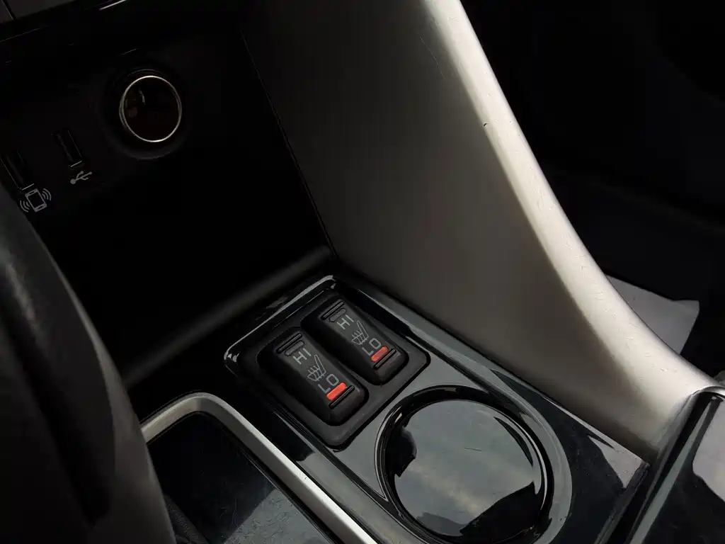 Mitsubishi Eclipse Cross — миниатюра 10