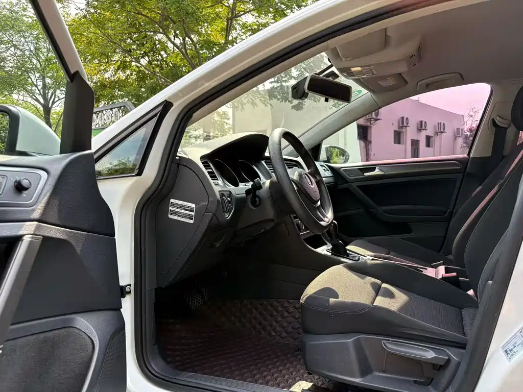Volkswagen Golf — миниатюра 7