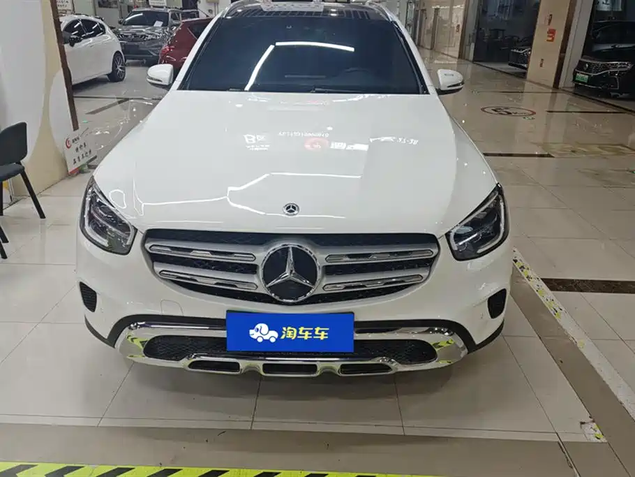 MERCEDES-BENZ GLC