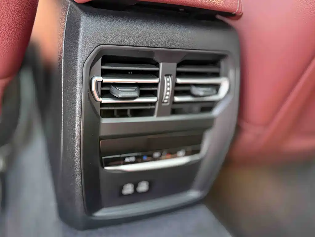 BMW i3 — миниатюра 10
