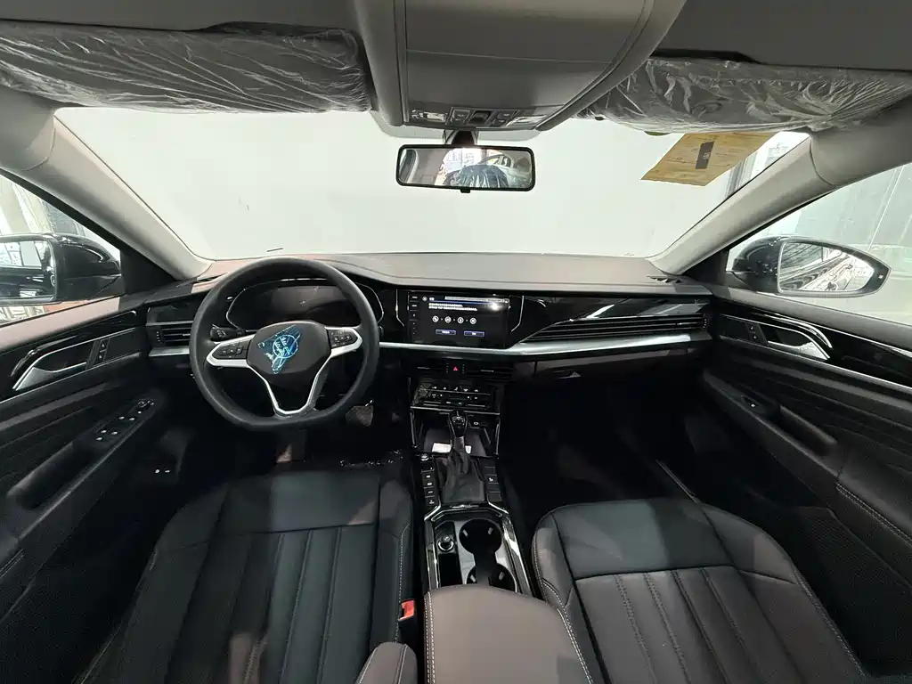 Volkswagen Passat 2025 430PHEV