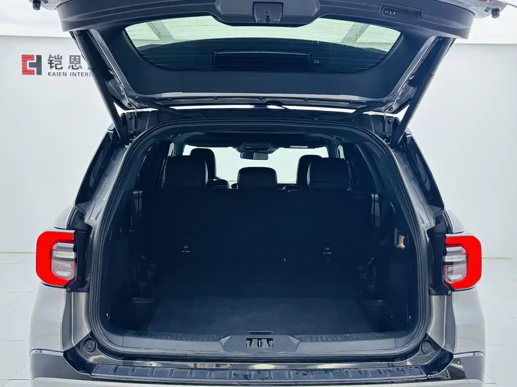 Ford Explorer — миниатюра 19