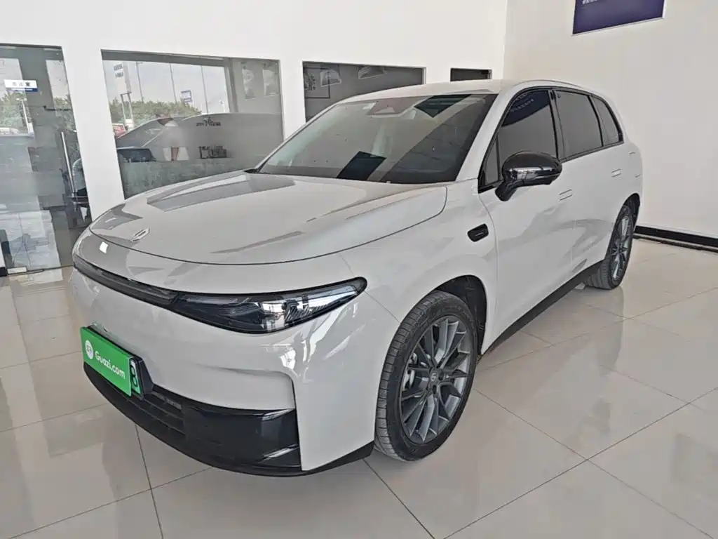 Leapmotor Leapmotor C10 — миниатюра 2