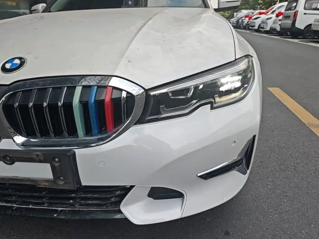 BMW 3 Series — миниатюра 24