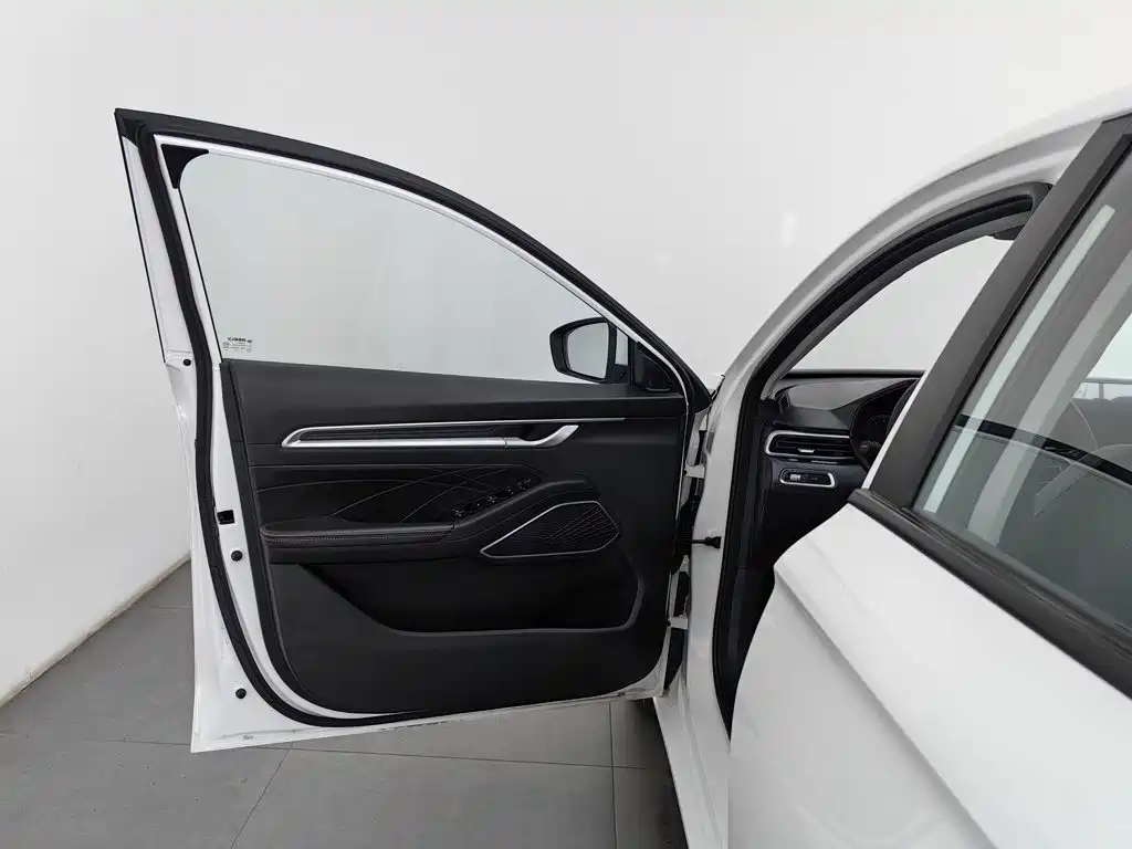 Geely Emgrand — миниатюра 8