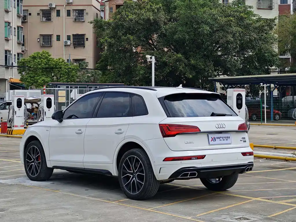 Audi Q5L — миниатюра 3